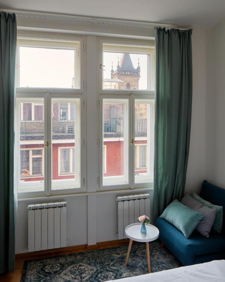 Days - Homey - New Town * Praag